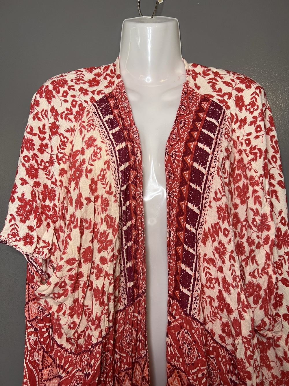 Angie Kimono Jacket Womens Small Red Floral Boho Open Front Longline Duster